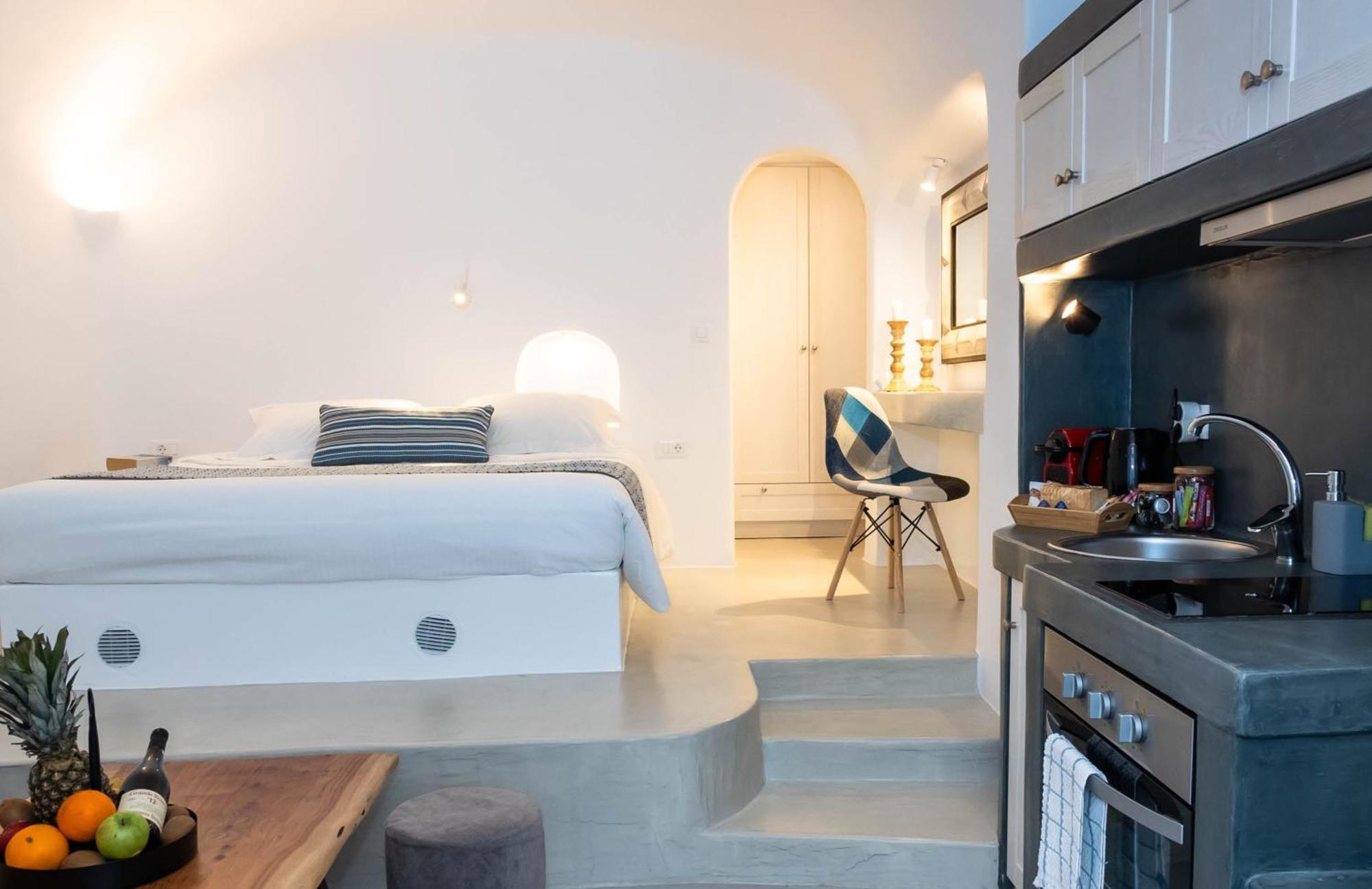 شقة Andreas Hospitality ثيرا المظهر الخارجي الصورة